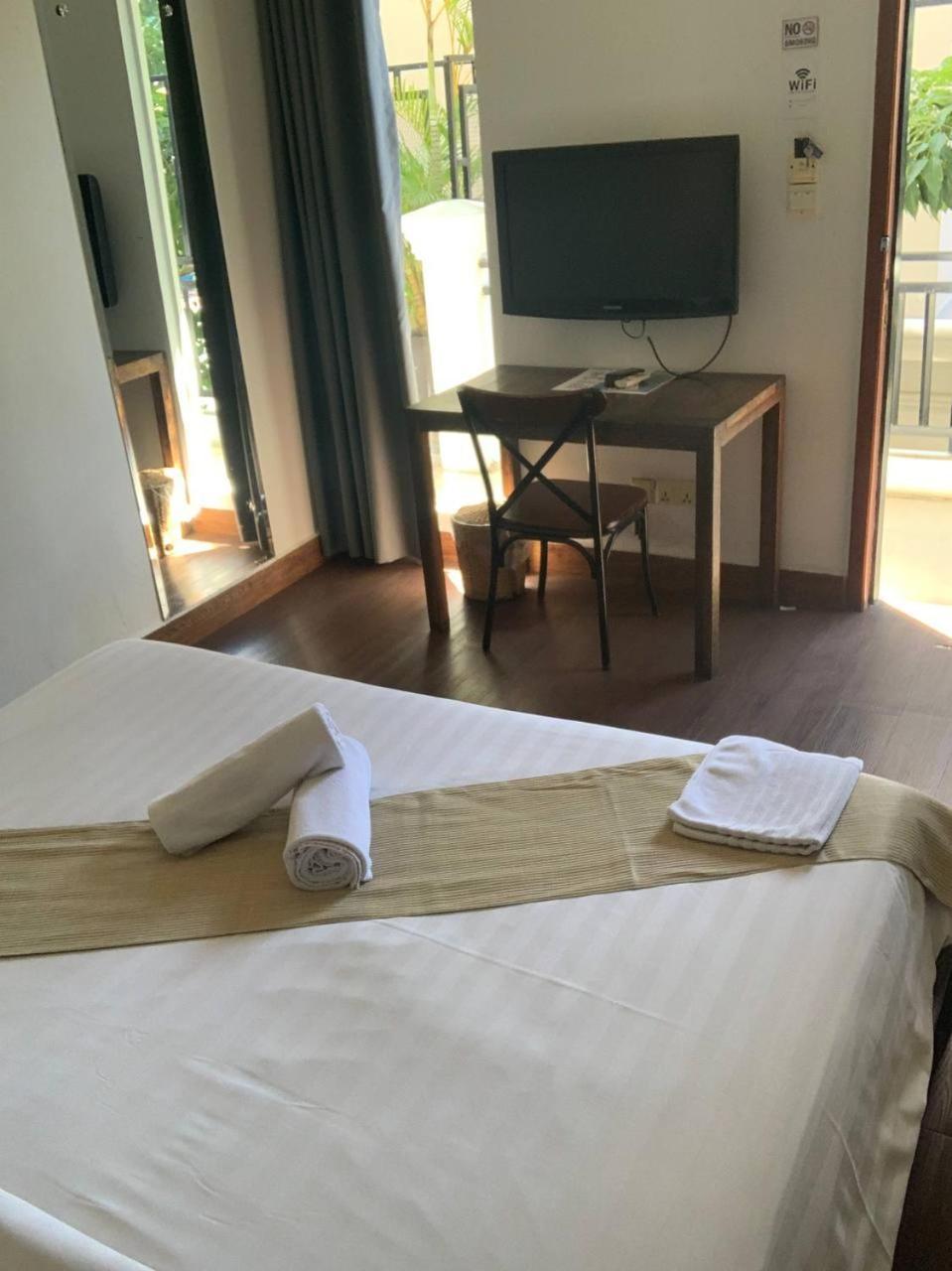 Suite Home Boutique Hotel Phnom Penh Ngoại thất bức ảnh