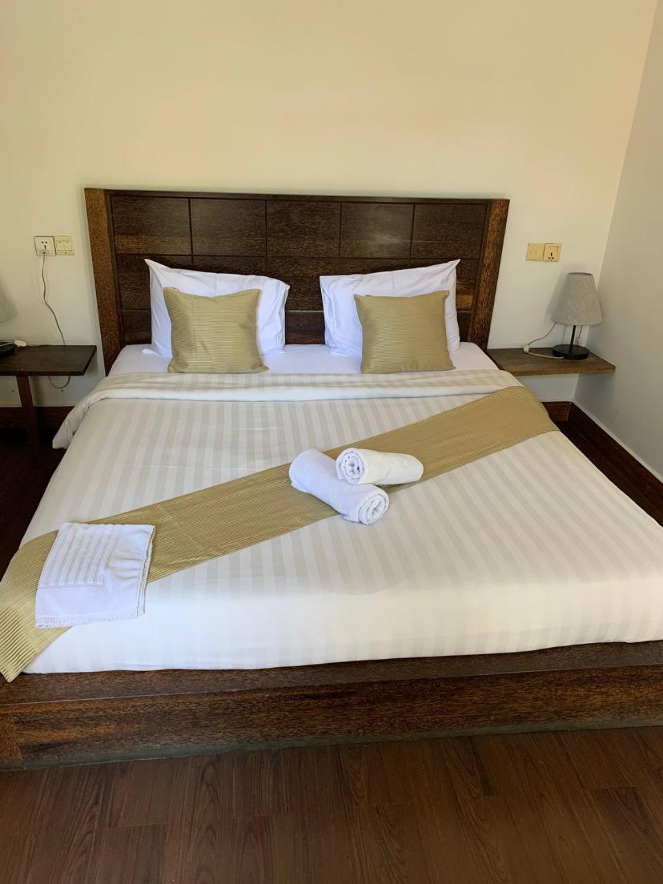 Suite Home Boutique Hotel Phnom Penh Ngoại thất bức ảnh